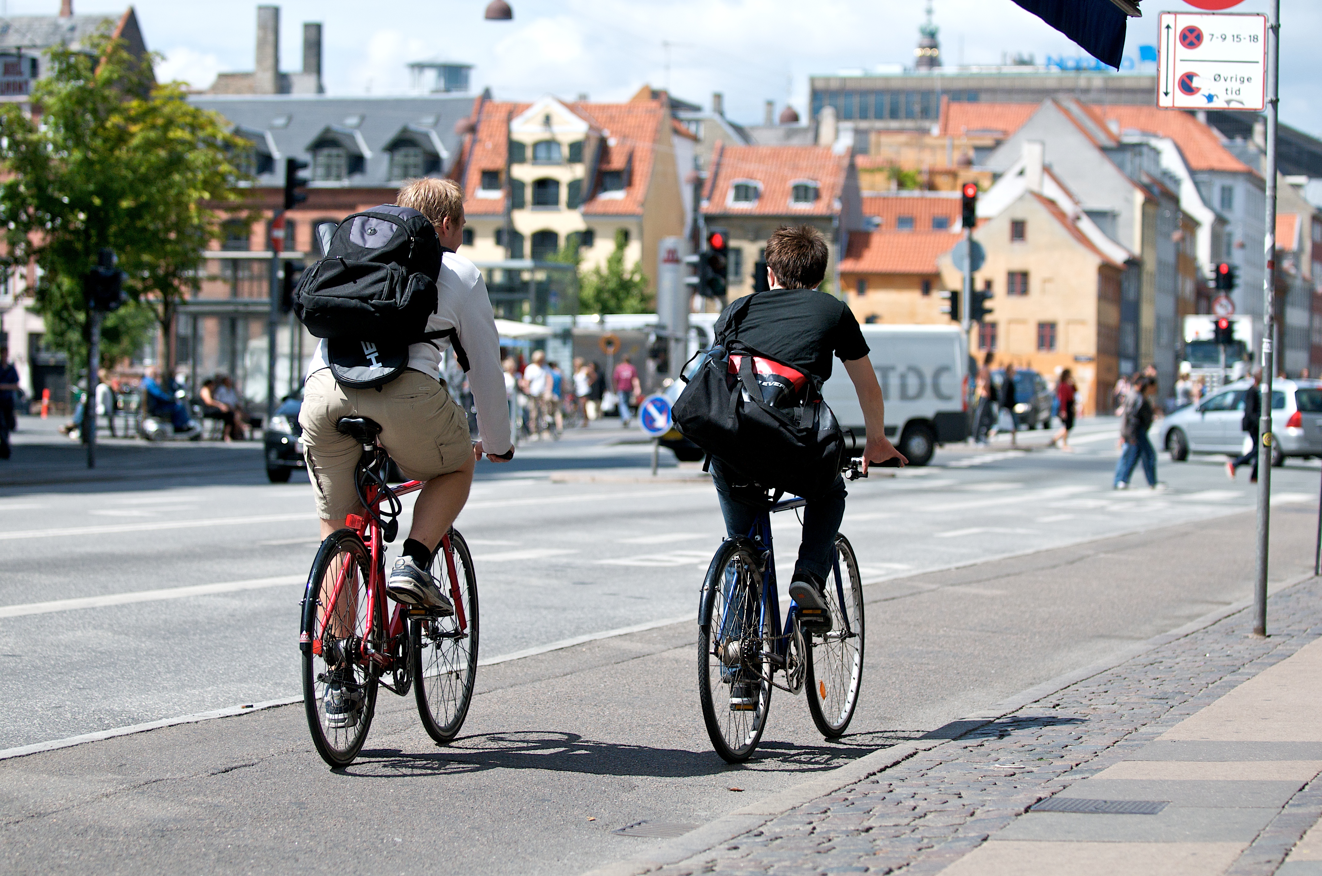 Separated Cycling Tracks